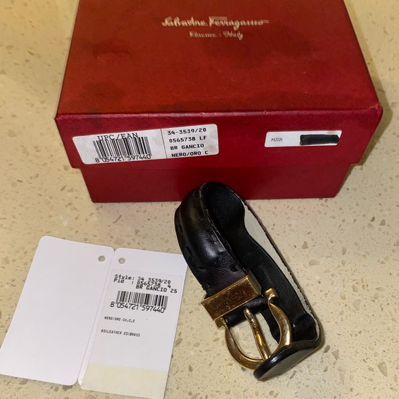Salvatore Ferragamo Gancio Buckle Leather Bracelet - Picture 14 of 14